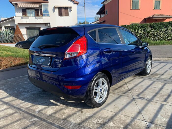 Ford Fiesta 1.0 EcoBoost 100CV 5 porte Powershift - immagine 4