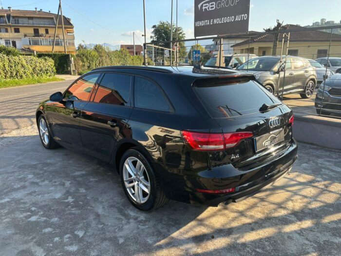 Audi A4 Avant 2.0 TDI 150 CV S tronic Business - immagine 6