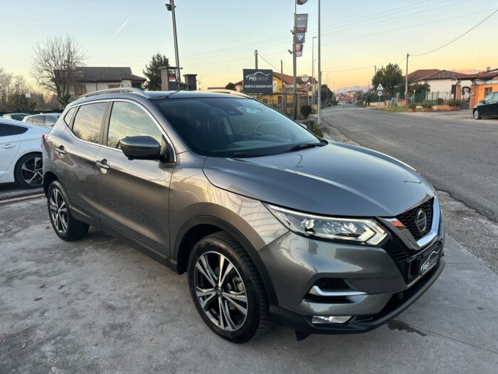 Nissan Qashqai 1.5 dci N-Connecta 110cv - immagine 3