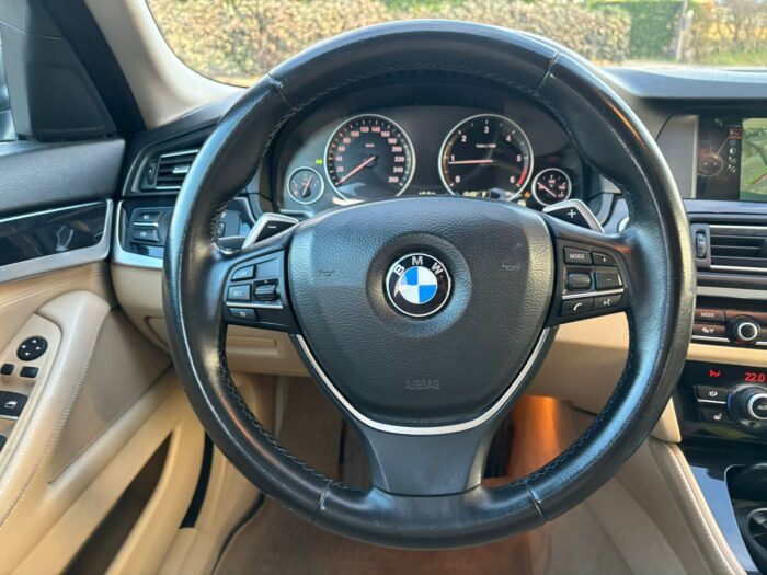 BMW 520d Touring Business auto - immagine 15