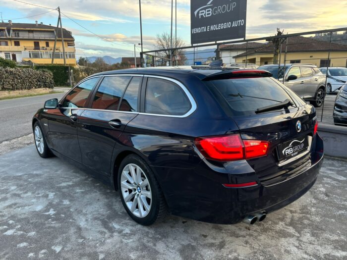 BMW 520d Touring Business auto - immagine 6