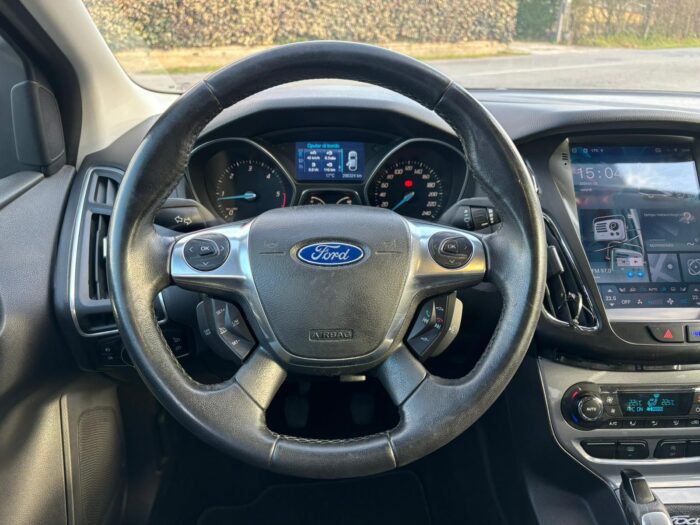 Ford Focus SW 1.6 tdci Titanium 115cv - immagine 13